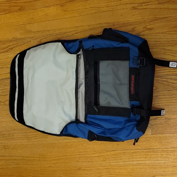 Small blue & black Timbuk2 laptop messenger bag with cross-body strap - Picture 3 of 15